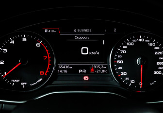 Подержанный автомобиль Audi A4 Sedan 2018 года (11 фото)