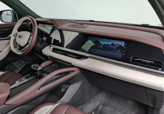 Подержанный автомобиль Geely Monjaro 2024 года (13 фото)