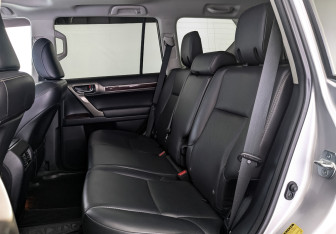 Подержанный автомобиль Lexus GX 2017 года (12 фото)