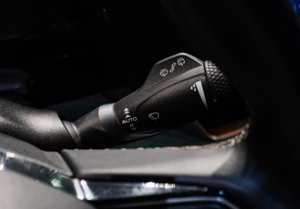 Подержанный автомобиль Geely Monjaro 2023 года (26 фото)