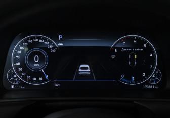 Подержанный автомобиль Hyundai Sonata 2019 года (11 фото)