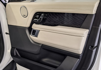 Подержанный автомобиль Land Rover Range Rover 2018 года (25 фото)