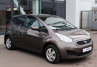 Подержанный автомобиль Kia Venga 2012 года (3 фото)