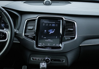 Подержанный автомобиль Volvo XC90 2019 года (13 фото)