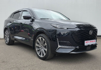 Подержанный автомобиль Changan UNI-K 2024 года (3 фото)