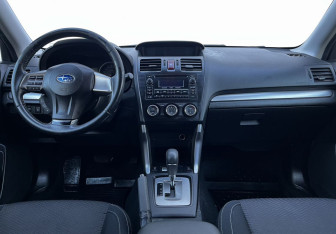 Подержанный автомобиль Subaru Forester Suv 2013 года (12 фото)