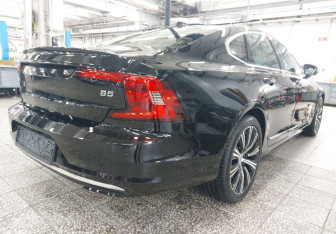 Новый Volvo S90 2024 (4 фото)