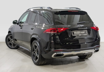 Подержанный автомобиль Mercedes-Benz GLE 2022 года (7 фото)