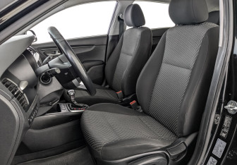 Подержанный автомобиль Kia Rio Hatchback 2020 года (20 фото)