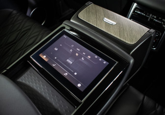 Подержанный автомобиль Tank 500 2023 года (17 фото)