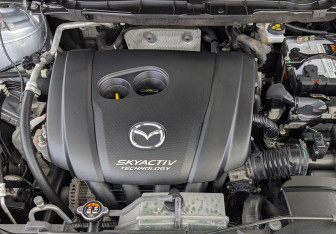 Подержанный автомобиль Mazda CX-5 2016 года (9 фото)