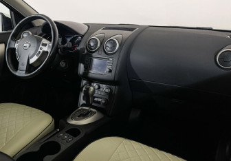 Подержанный автомобиль Nissan Qashqai 2010 года (9 фото)