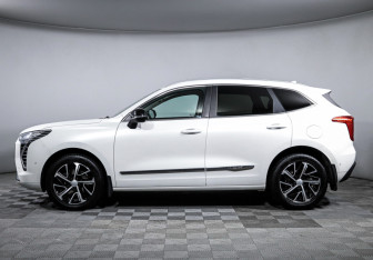 Подержанный автомобиль Haval Jolion 2021 года (8 фото)