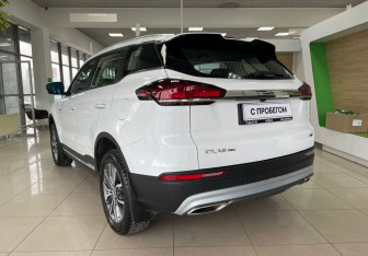 Подержанный автомобиль Geely Atlas Pro 2023 года (7 фото)