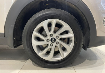 Подержанный автомобиль Hyundai Tucson 2017 года (18 фото)