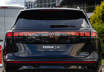 Подержанный автомобиль Volkswagen Teramont 2025 года (31 фото)