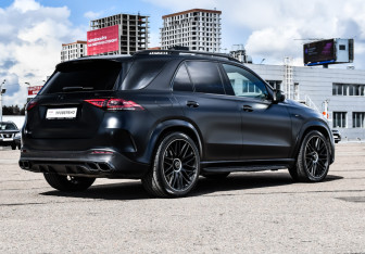 Подержанный автомобиль Mercedes-Benz GLE 2020 года (86 фото)