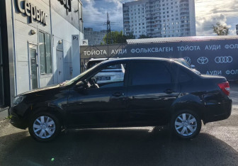 Подержанный автомобиль LADA (ВАЗ) Granta Sedan 2023 года (8 фото)