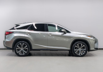 Подержанный автомобиль Lexus RX 2016 года (4 фото)