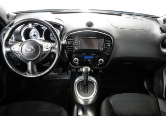 Подержанный автомобиль Nissan Juke 2013 года (11 фото)