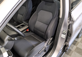 Подержанный автомобиль Geely Coolray 2023 года (19 фото)