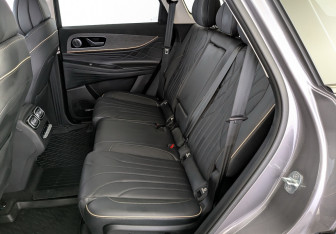 Подержанный автомобиль Jaecoo J8 2024 года (12 фото)