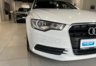 Подержанный автомобиль Audi A6 Sedan 2013 года (8 фото)