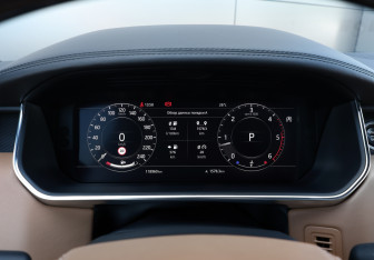 Подержанный автомобиль Land Rover Range Rover 2019 года (13 фото)