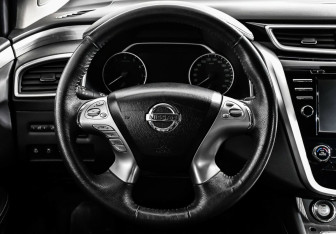 Подержанный автомобиль Nissan Murano Suv 2016 года (9 фото)