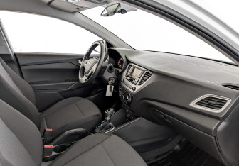 Подержанный автомобиль Hyundai Solaris Sedan 2020 года (11 фото)