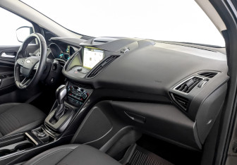 Подержанный автомобиль Ford Kuga 2018 года (11 фото)