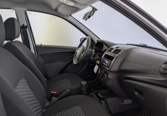 Подержанный автомобиль LADA (ВАЗ) Granta Sedan 2023 года (11 фото)