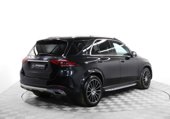 Подержанный автомобиль Mercedes-Benz GLE 2020 года (5 фото)