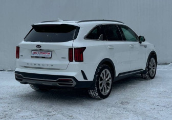 Подержанный автомобиль Kia Sorento 2020 года (5 фото)