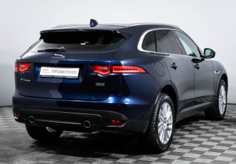 Подержанный автомобиль Jaguar F-Pace 2016 года (5 фото)
