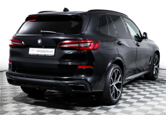 Подержанный автомобиль BMW X5 2021 года (5 фото)