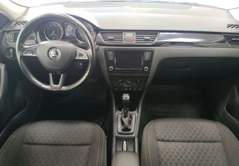 Подержанный автомобиль Skoda Rapid Liftback 2018 года (9 фото)