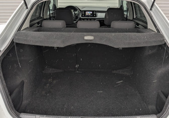 Подержанный автомобиль Skoda Rapid Liftback 2021 года (10 фото)