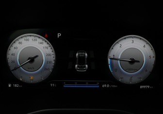 Подержанный автомобиль Hyundai Santa Fe 2022 года (28 фото)