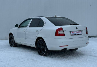 Подержанный автомобиль Skoda Octavia Liftback 2013 года (7 фото)