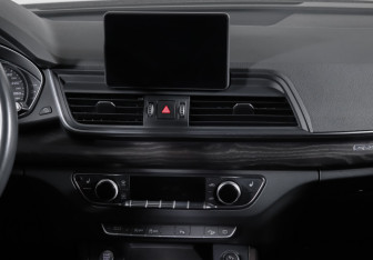 Подержанный автомобиль Audi Q5 2018 года (13 фото)