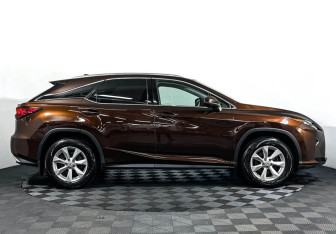 Подержанный автомобиль Lexus RX 2016 года (4 фото)