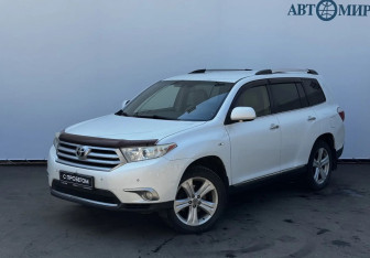 Подержанный автомобиль Toyota Highlander 2012 года (1 фото)