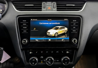 Подержанный автомобиль Skoda Octavia Liftback 2019 года (15 фото)