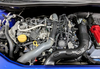 Подержанный автомобиль Renault Kaptur 2020 года (9 фото)