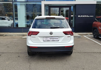 Подержанный автомобиль Volkswagen Tiguan 2018 года (6 фото)