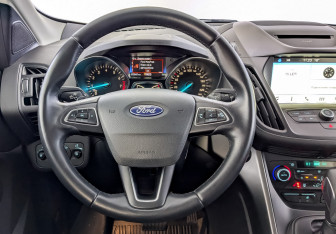 Подержанный автомобиль Ford Kuga 2018 года (21 фото)