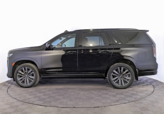 Подержанный автомобиль Cadillac Escalade Suv 2022 года (8 фото)