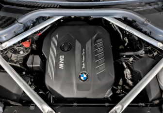 Подержанный автомобиль BMW X6 2020 года (9 фото)