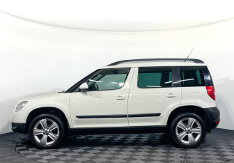 Подержанный автомобиль Skoda Yeti 2013 года (8 фото)